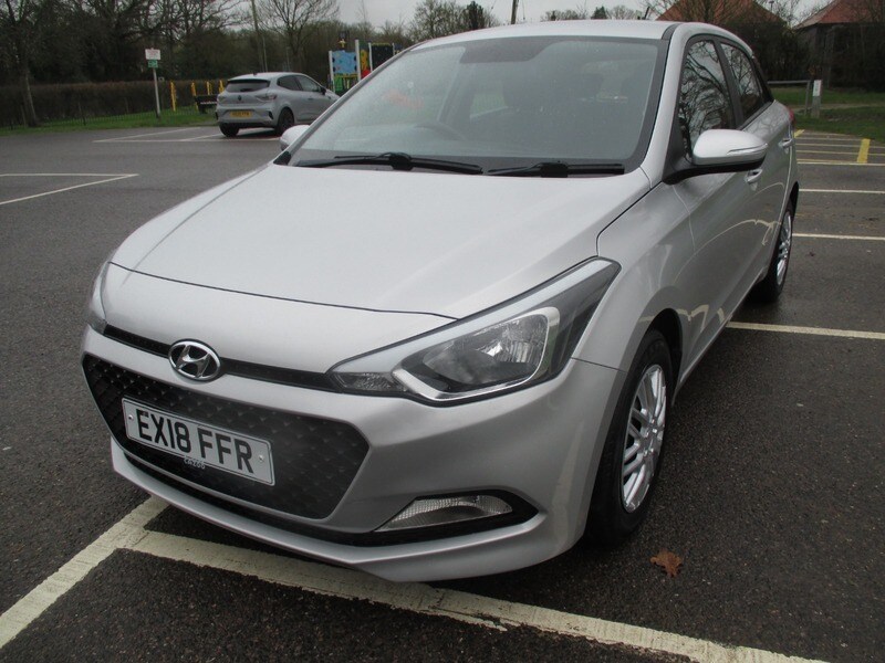 Used Hyundai i20 2018 for sale - 77547918: Photo 18