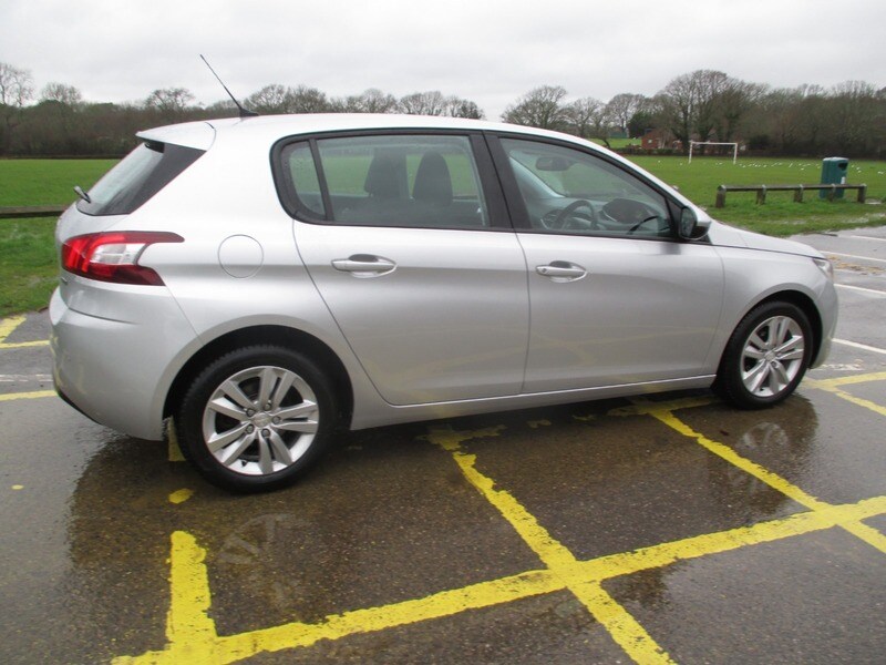 Used Peugeot 308 2016 for sale - 77735317: Photo 7