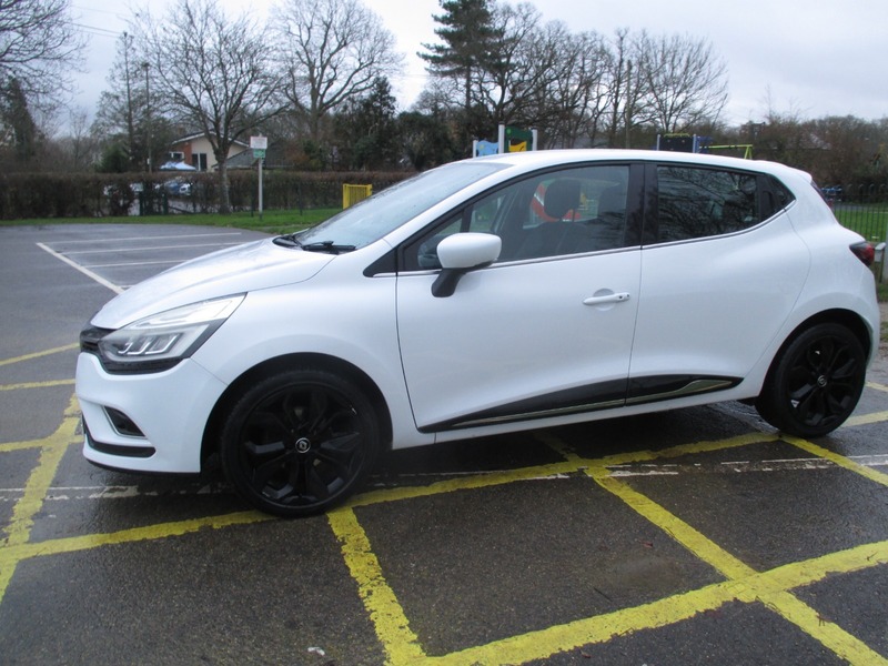 Used Renault Clio 2017 for sale - 76950881: Photo 17