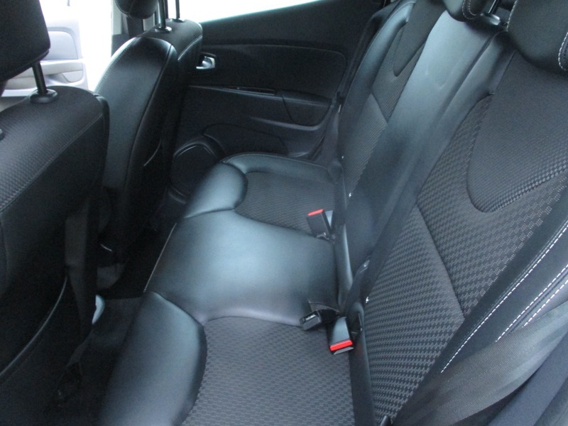 Used Renault Clio 2017 for sale - 76950881: Photo 29