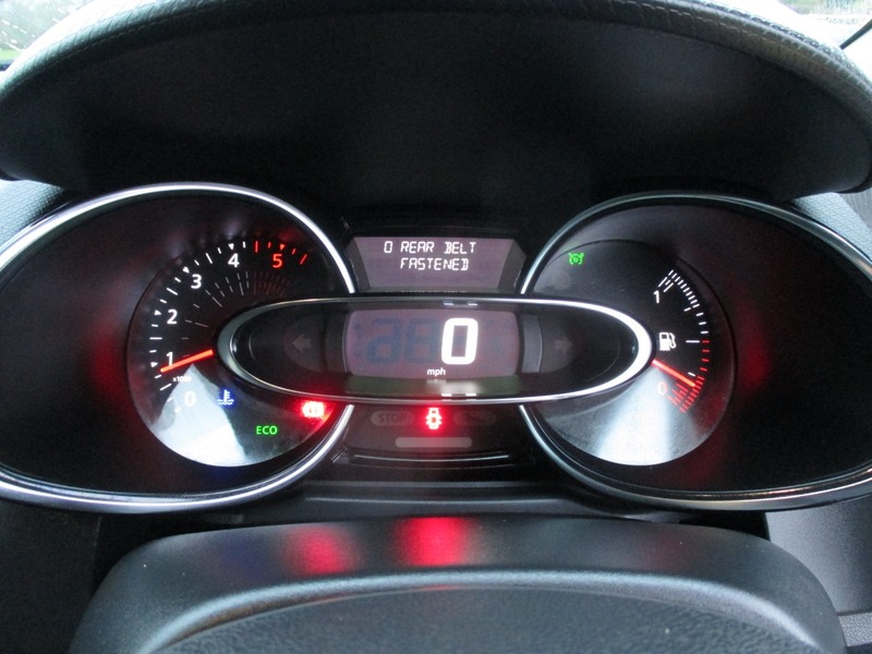 Used Renault Clio 2017 for sale - 76950881: Photo 38