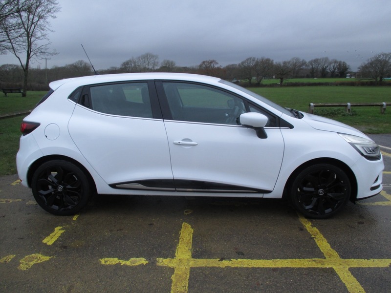 Used Renault Clio 2017 for sale - 76950881: Photo 6
