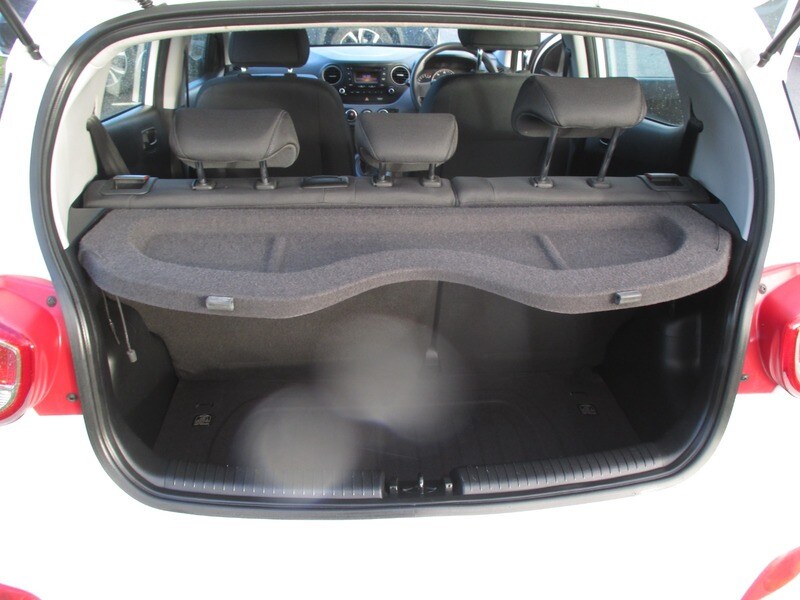 Used Hyundai i10 2014 for sale - 76896668: Photo 26