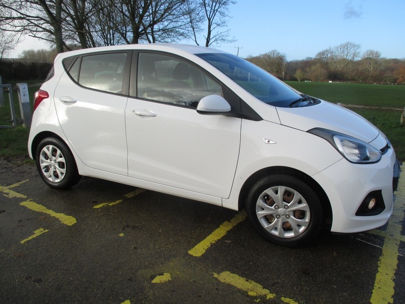 Used Hyundai i10 2014 for sale - 76896668: Photo 3