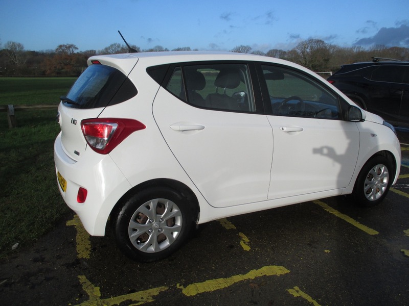 Used Hyundai i10 2014 for sale - 76896668: Photo 7