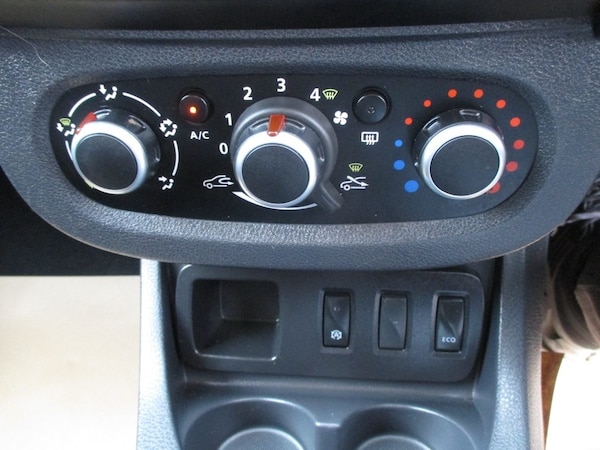 Used Dacia Duster 2018 for sale - 76304510: Photo 36