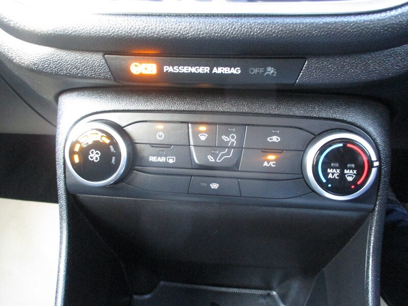 Used Ford Fiesta 2017 for sale - 77668128: Photo 40