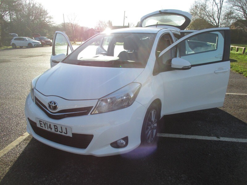 Used Toyota Yaris 2014 for sale - 76934969: Photo 17