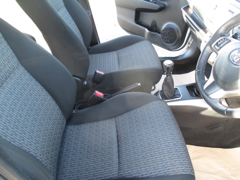 Used Toyota Yaris 2014 for sale - 76934969: Photo 20