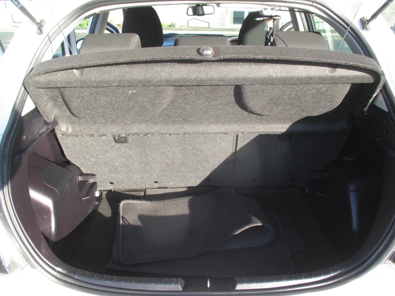 Used Toyota Yaris 2014 for sale - 76934969: Photo 25