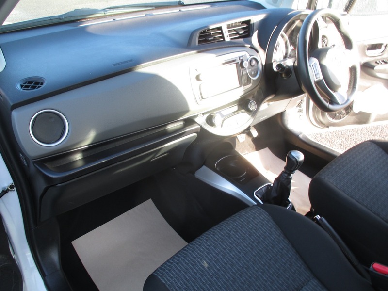 Used Toyota Yaris 2014 for sale - 76934969: Photo 29