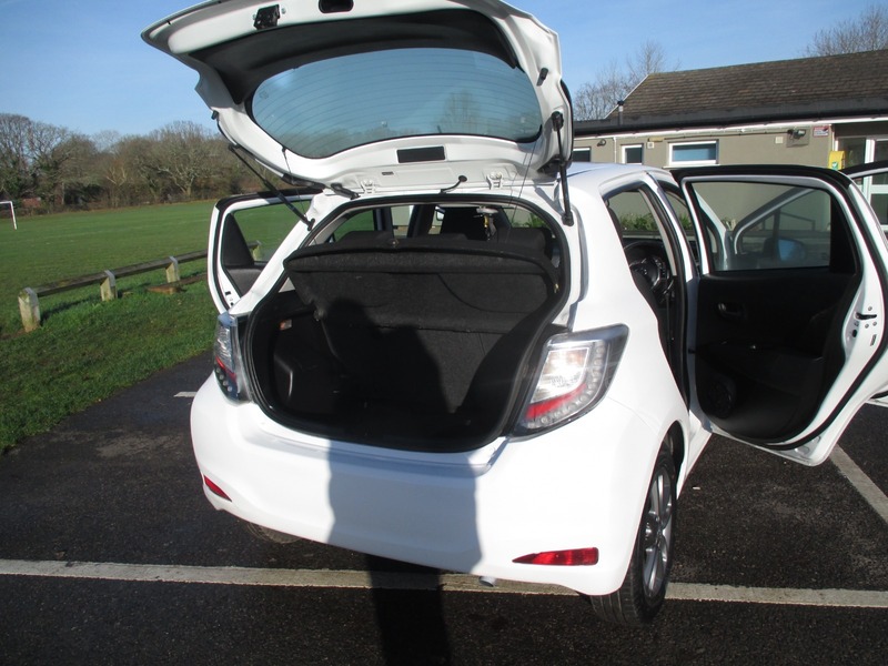 Used Toyota Yaris 2014 for sale - 76934969: Photo 9