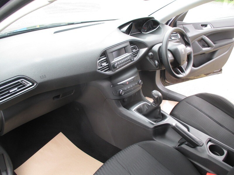 Used Peugeot 308 2017 for sale - 78140873: Photo 30