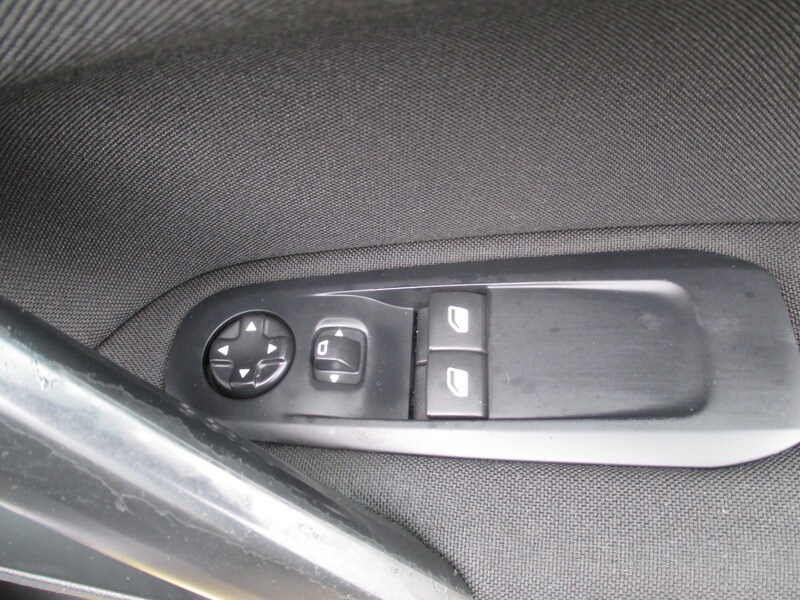 Used Peugeot 308 2017 for sale - 78140873: Photo 33