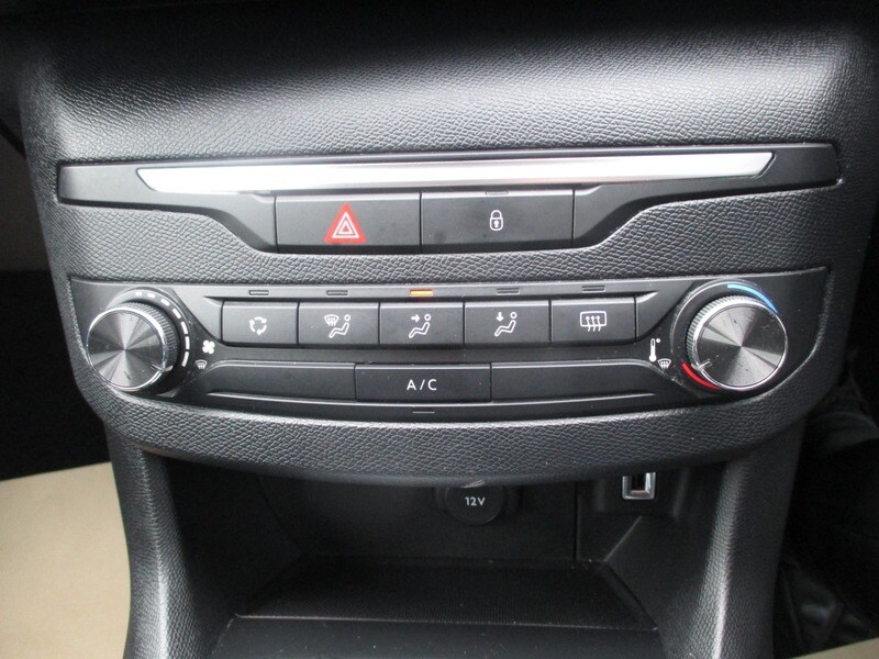 Used Peugeot 308 2017 for sale - 78140873: Photo 39