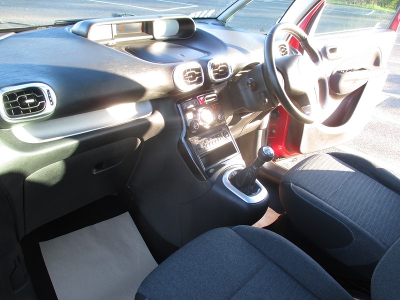 Used Citroen C3 Picasso 2016 for sale - 77056507: Photo 30