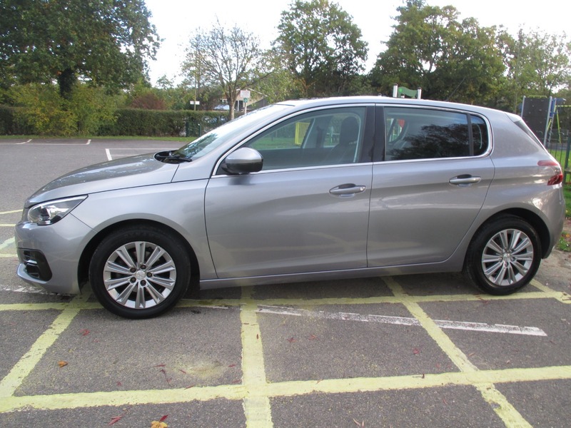 Used Peugeot 308 2017 for sale - 76368346: Photo 15