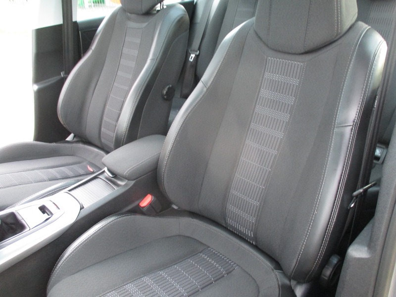 Used Peugeot 308 2017 for sale - 76368346: Photo 32
