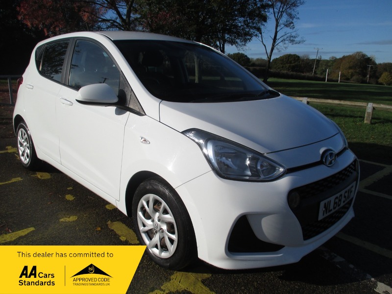 Used Hyundai i10 2018 for sale - 76380201: Photo 1