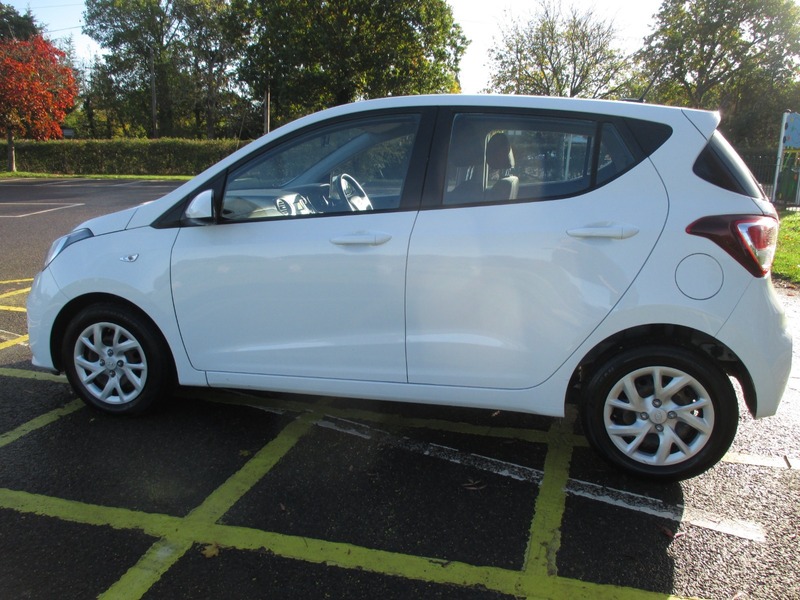 Used Hyundai i10 2018 for sale - 76380201: Photo 14