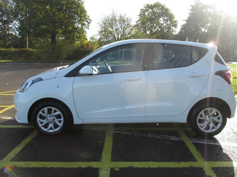 Used Hyundai i10 2018 for sale - 76380201: Photo 15