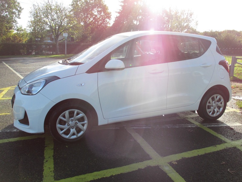 Used Hyundai i10 2018 for sale - 76380201: Photo 16