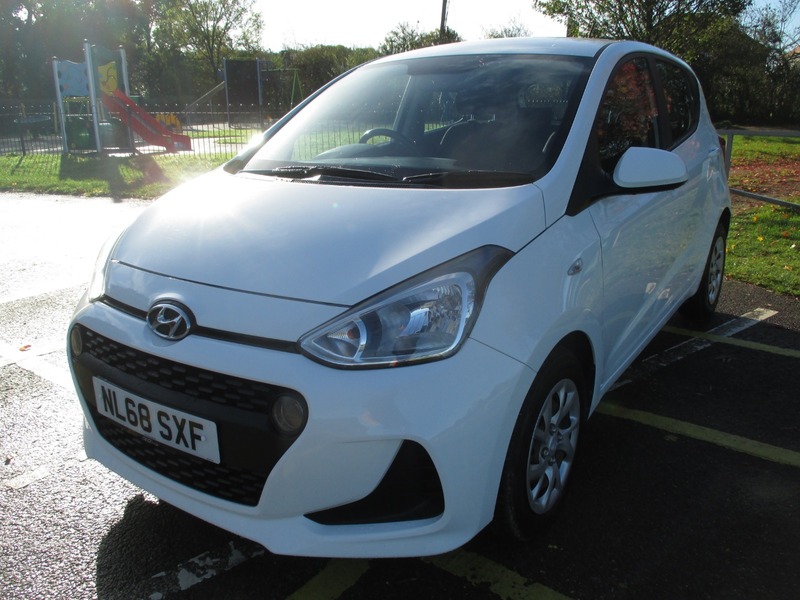 Used Hyundai i10 2018 for sale - 76380201: Photo 18