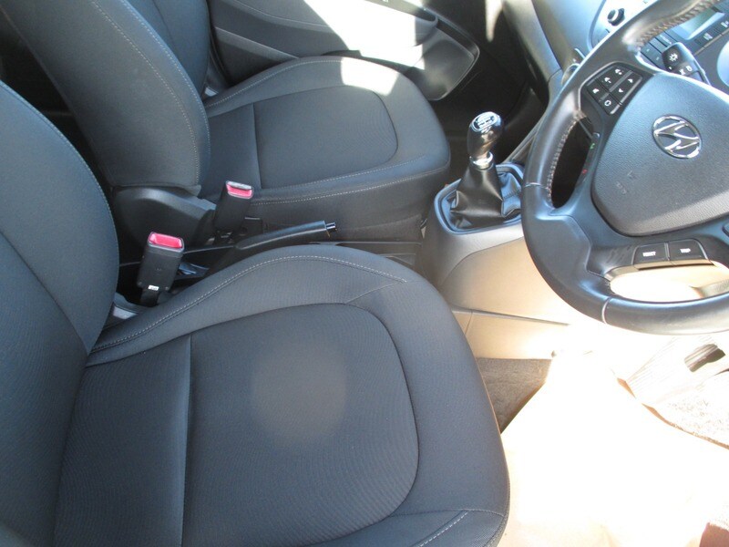 Used Hyundai i10 2018 for sale - 76380201: Photo 23
