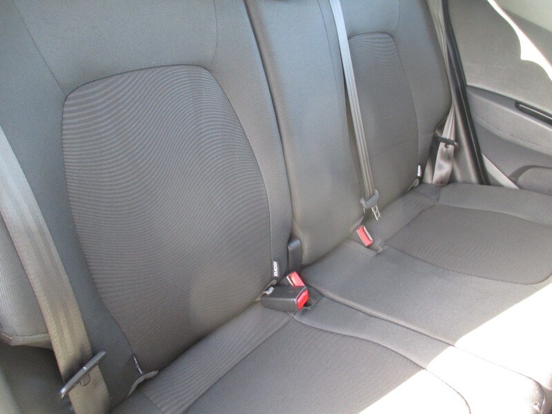 Used Hyundai i10 2018 for sale - 76380201: Photo 25
