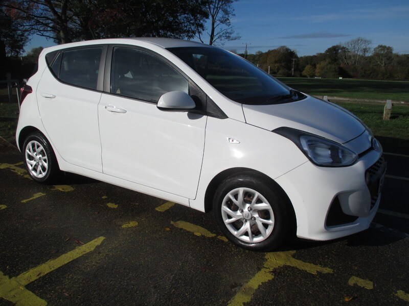 Used Hyundai i10 2018 for sale - 76380201: Photo 3