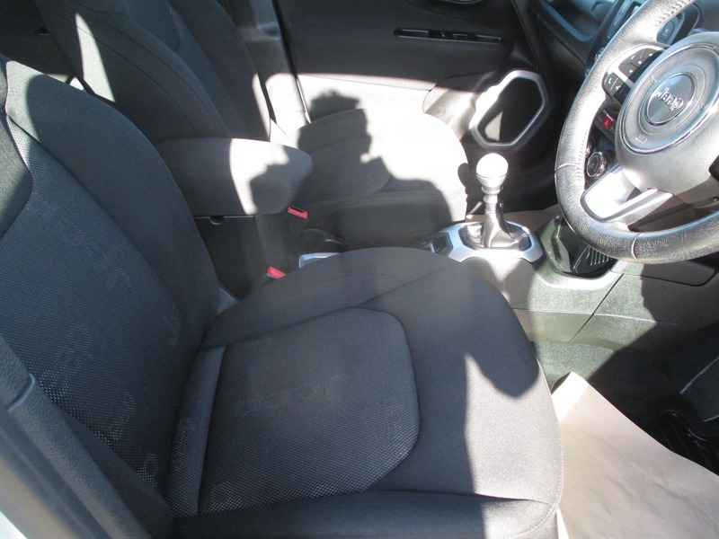 Used Jeep Renegade 2015 for sale - 78154635: Photo 22