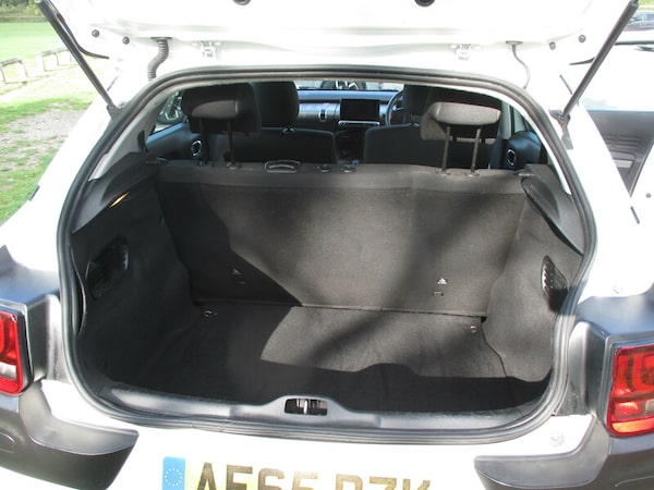 Used Citroen C4 Cactus 2015 for sale - 76192731: Photo 26