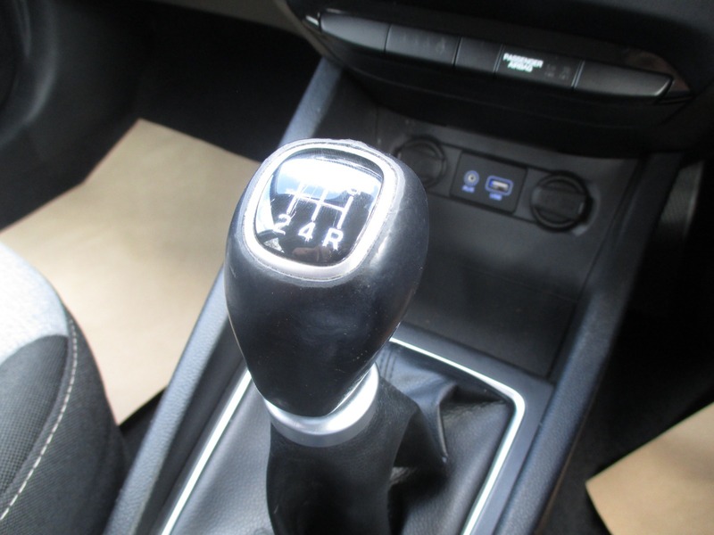 Used Hyundai i20 2016 for sale - 78031324: Photo 38