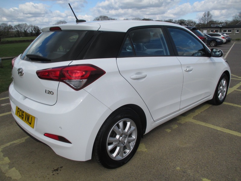 Used Hyundai i20 2016 for sale - 78031324: Photo 8