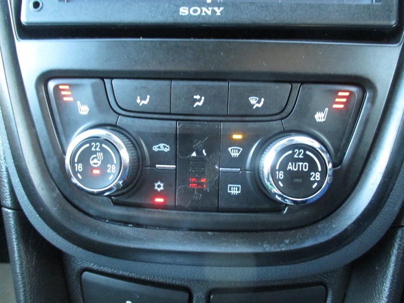 Used Vauxhall Mokka 2015 for sale - 77027777: Photo 42