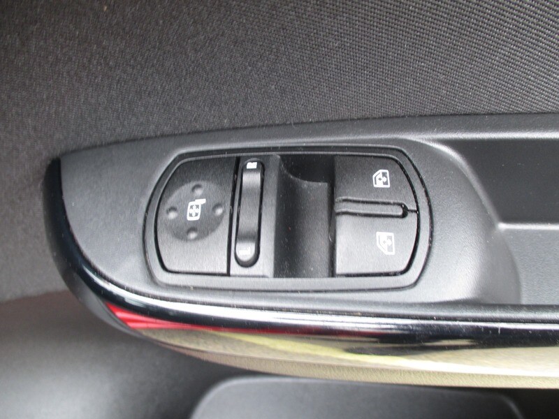 Used Vauxhall Corsa 2018 for sale - 76192719: Photo 34