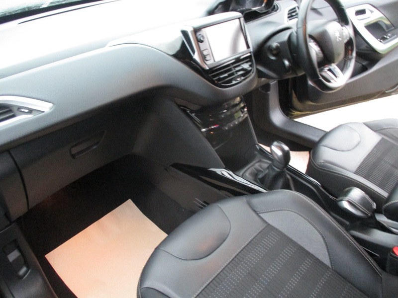 Used Peugeot 2008 2017 for sale - 76950877: Photo 28