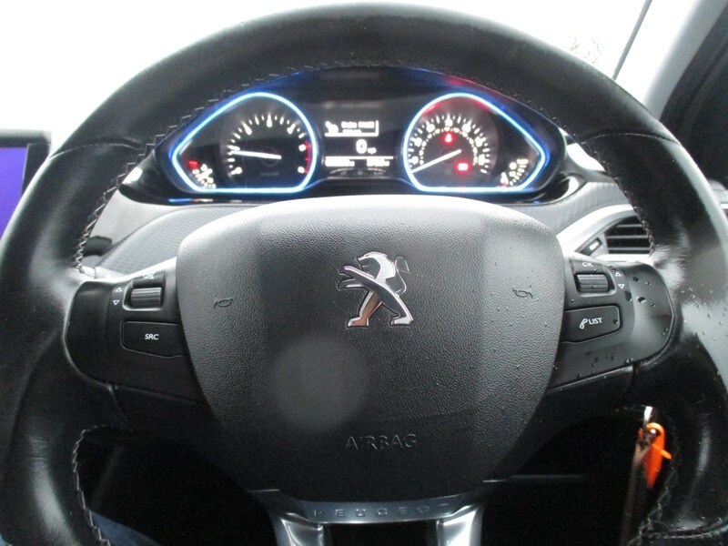 Used Peugeot 2008 2017 for sale - 76950877: Photo 32