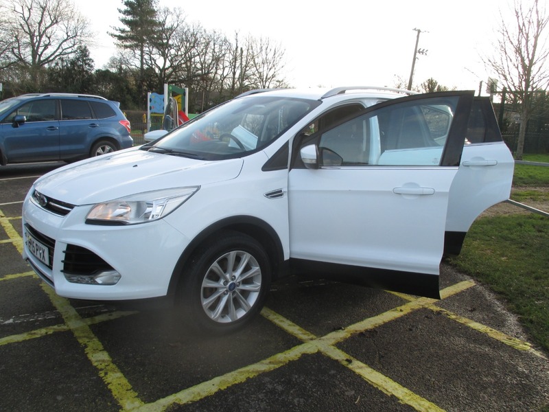 Used Ford Kuga 2015 for sale - 77118281: Photo 16