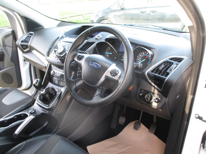 Used Ford Kuga 2015 for sale - 77118281: Photo 21