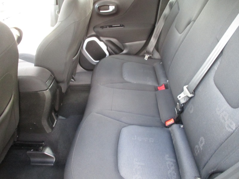 Used Jeep Renegade 2015 for sale - 76368352: Photo 28