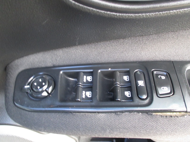 Used Jeep Renegade 2015 for sale - 76368352: Photo 33