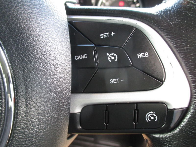 Used Jeep Renegade 2015 for sale - 76368352: Photo 36