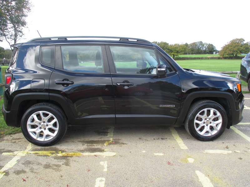 Used Jeep Renegade 2015 for sale - 76368352: Photo 5