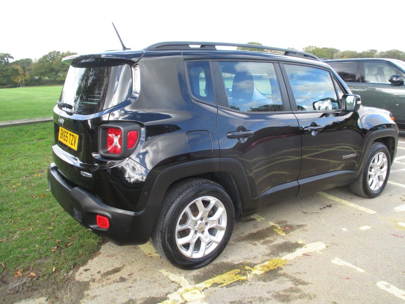 Used Jeep Renegade 2015 for sale - 76368352: Photo 7