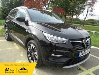 Vauxhall - Grandland X