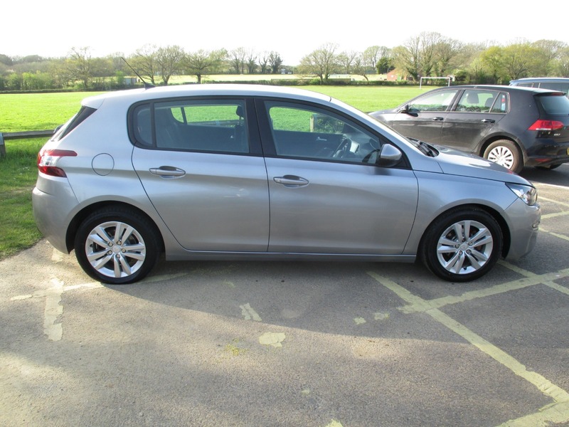 Used Peugeot 308 2015 for sale - 78168108: Photo 6