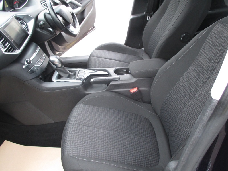 Used Peugeot 308 2018 for sale - 78140980: Photo 32