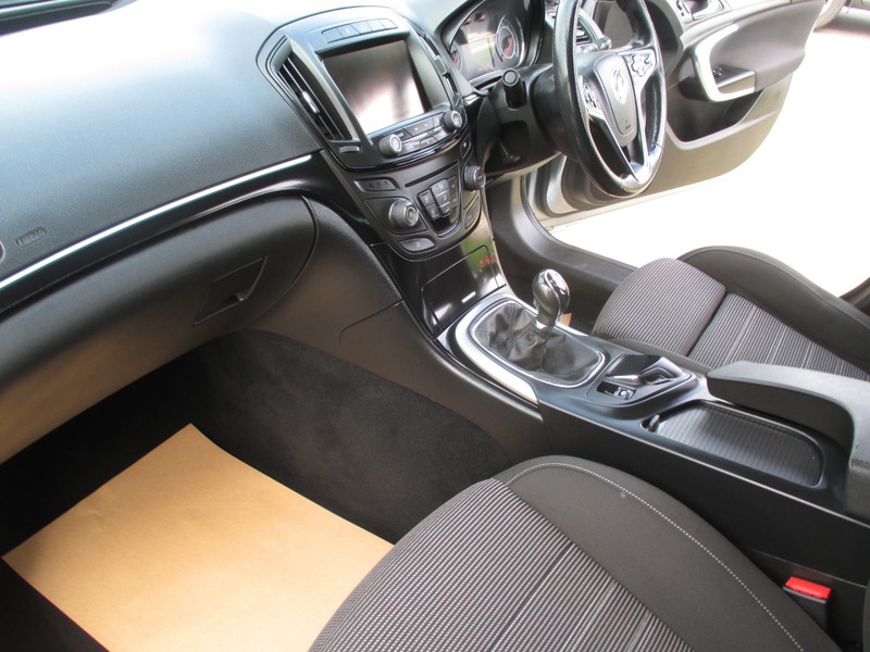 Used Vauxhall Insignia 2014 for sale - 76192708: Photo 28