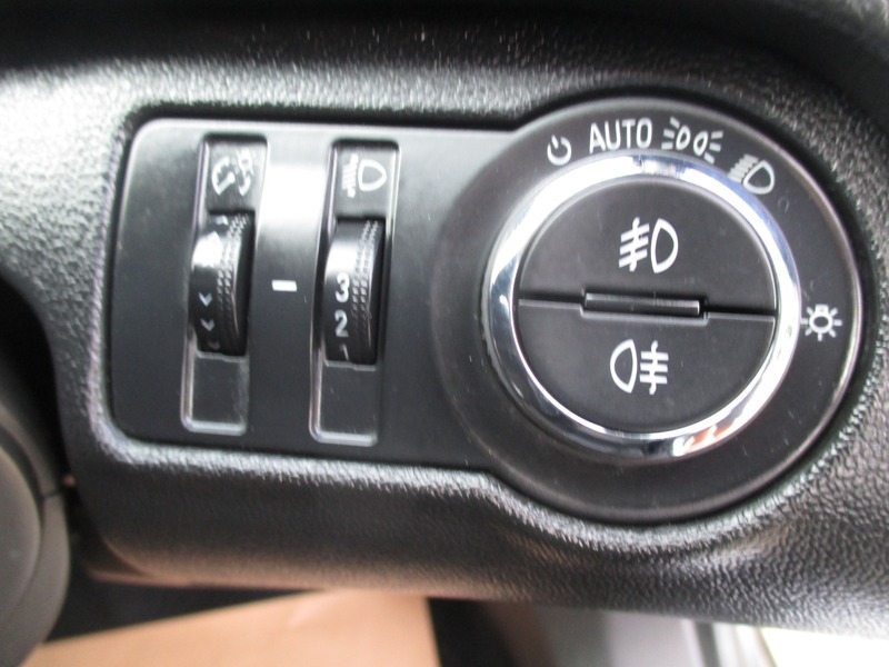 Used Vauxhall Insignia 2014 for sale - 76192708: Photo 32